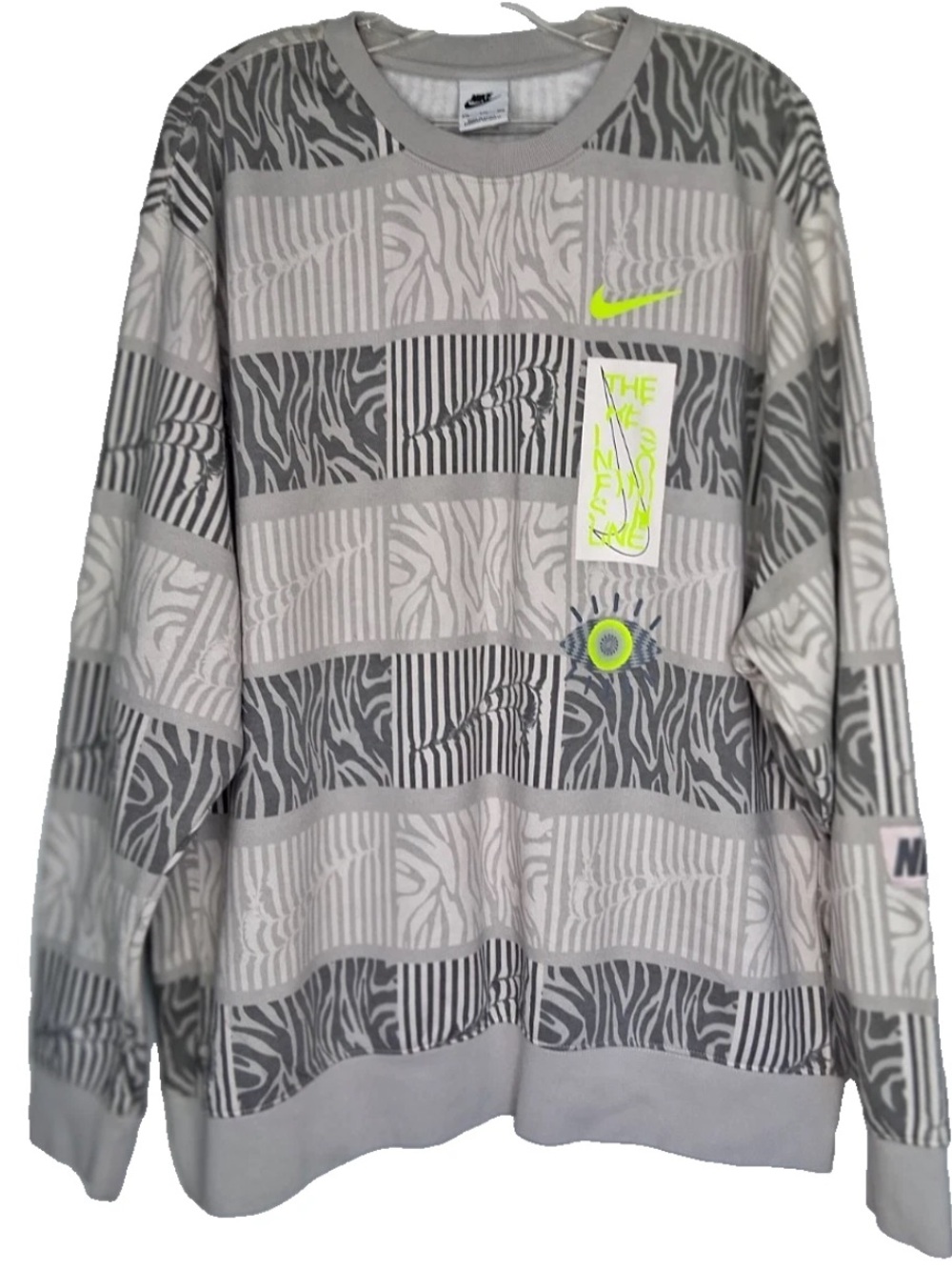 Nike Men’s medium club safari gray Crewneck Sweatshirt Neon Yellow sun logo